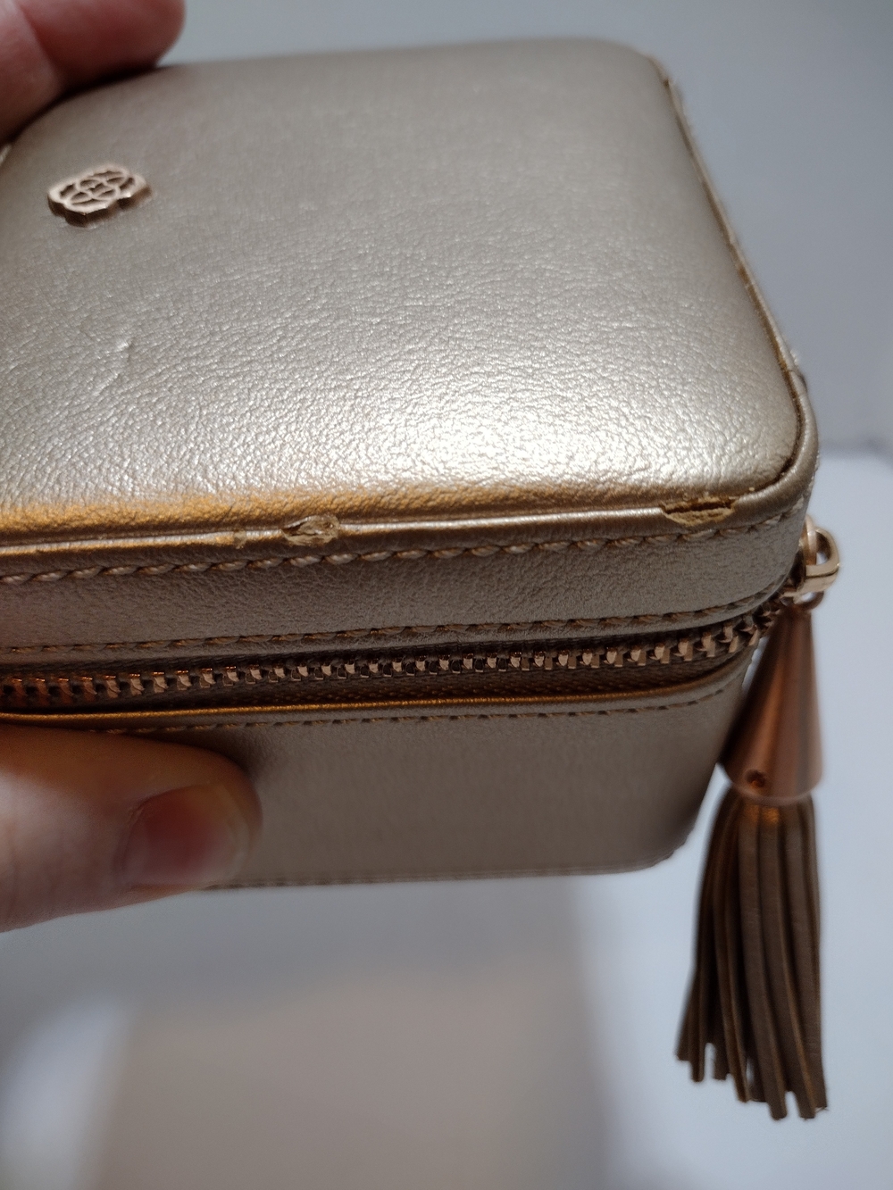 Kendra Scott Jewelry Travel Case - Picture 10 of 10